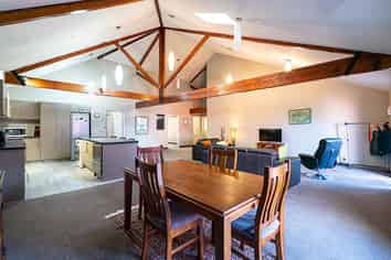 10/2 Manor Place, Dunedin Central