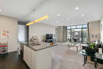 15/374 Jackson Street, Petone