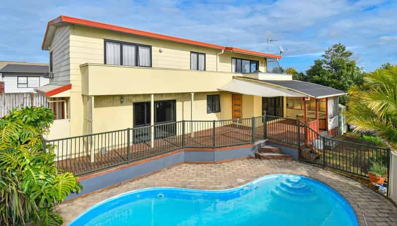 25 Greenstone Place, Clover Park