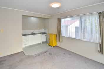 25 Greenstone Place, Clover Park