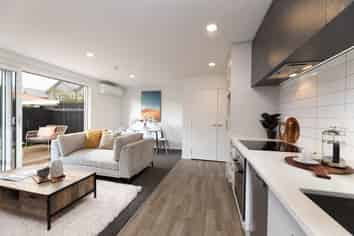 3/6 Feilding Street, Addington