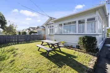 64 Kauri Street, Miramar