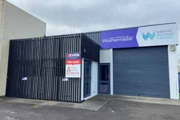 Popular Te Rapa Showroom / warehouse