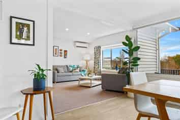 22 Hackthorne Road, Cashmere