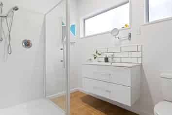 22 Hackthorne Road, Cashmere