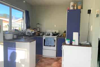 2/16 Parkers Road, Tahunanui