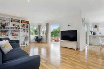 2/44 Alberta Street, Point Chevalier