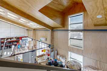 All-In-One Showroom and Storage