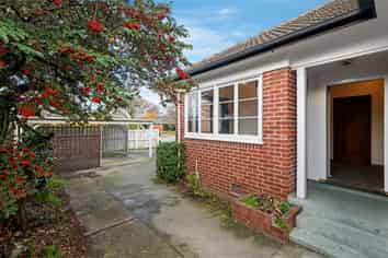 1/17 Kerrs Road, Linwood