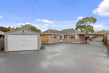 52 Gould Crescent, Woolston