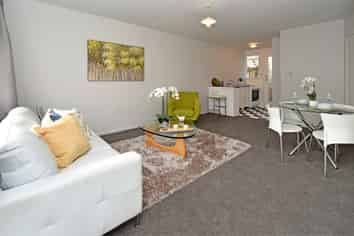 2/50 Clare Road, Saint Albans