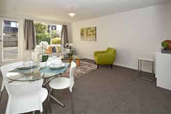 2/50 Clare Road, Saint Albans