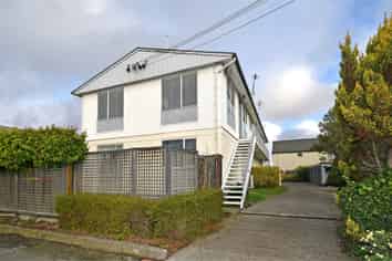 2/50 Clare Road, Saint Albans