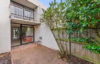 2/5 Kipling Street, Addington