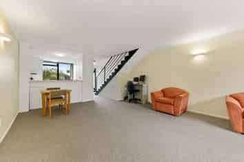 2/5 Kipling Street, Addington