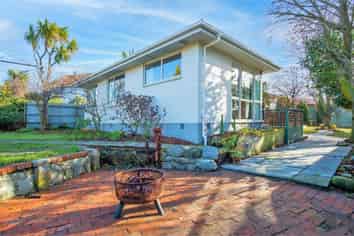 123 Hargood Street, Woolston