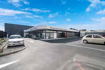 CBD Investment - Strong Anchor Tenant