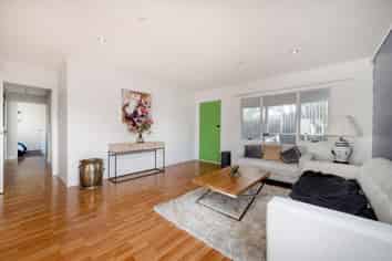 2/1238 New North Road, Avondale