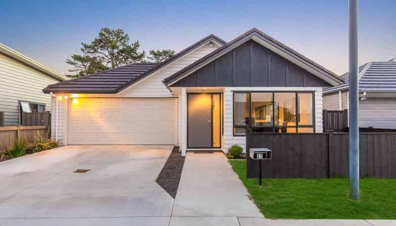 27 Kotuku Crescent, Takanini