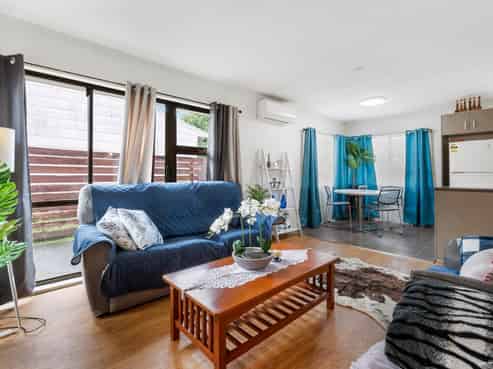 2/6 Elizabeth Street, Papakura