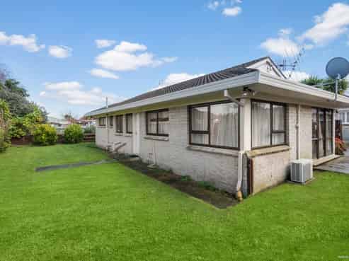 2/6 Elizabeth Street, Papakura