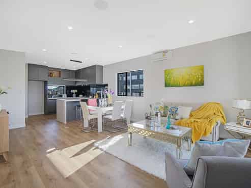 2 Laquinta Place, Flat Bush