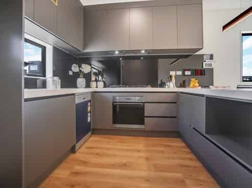 2 Laquinta Place, Flat Bush