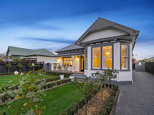 15 Strickland Street, Sydenham