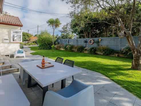 14 Rauparaha Street, Waikanae Beach