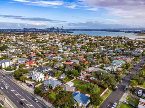 401 Lake Road, Takapuna