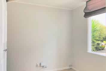 8/4 William Avenue, Greenlane