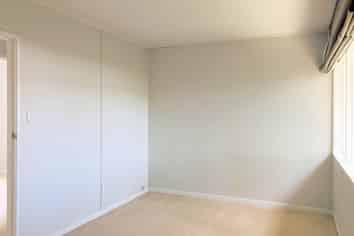 8/4 William Avenue, Greenlane