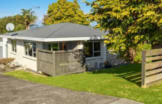 32 Cambridge Road, Judea