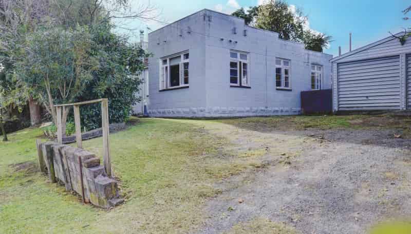 77B Buckland Street, 