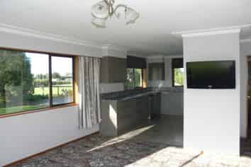 398 Bay Road, West Plains