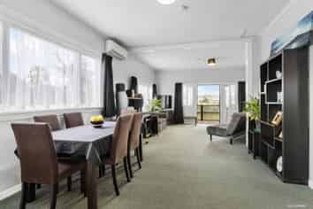 14 Airdrie Road, Ranui