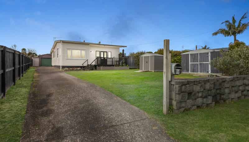 14 Airdrie Road, Ranui