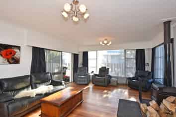 111 Venus Street, Strathern