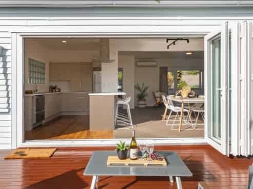 14 Puriri Road, Beachlands