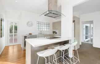 14 Puriri Road, Beachlands