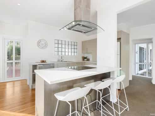 14 Puriri Road, Beachlands