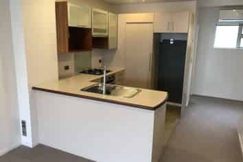 6/658 Frankton Road, Frankton