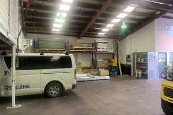 Immaculate industrial premises - 362sqm