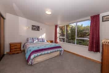 6 Shelswell Street, Westport