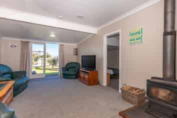 6 Shelswell Street, Westport