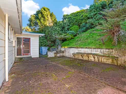 57 Gloaming Hill, Titahi Bay