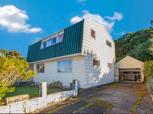 57 Gloaming Hill, Titahi Bay