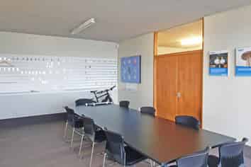 691M² PENROSE ROAD INDUSTRIAL WAREHOUSE