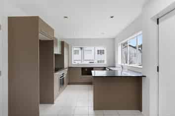 19 Pecan Place, Avondale