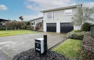 22 Cruickshank Crescent, Rosedale